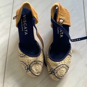 Viscata Espadrille sandal navy/cream sz 8